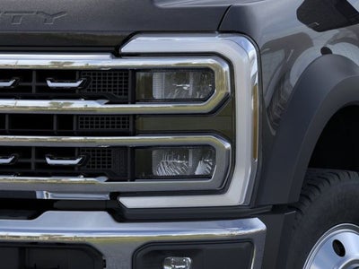 2026 Ford Super Duty F-450 DRW LARIAT 4WD Crew Cab 203 WB 84 CA