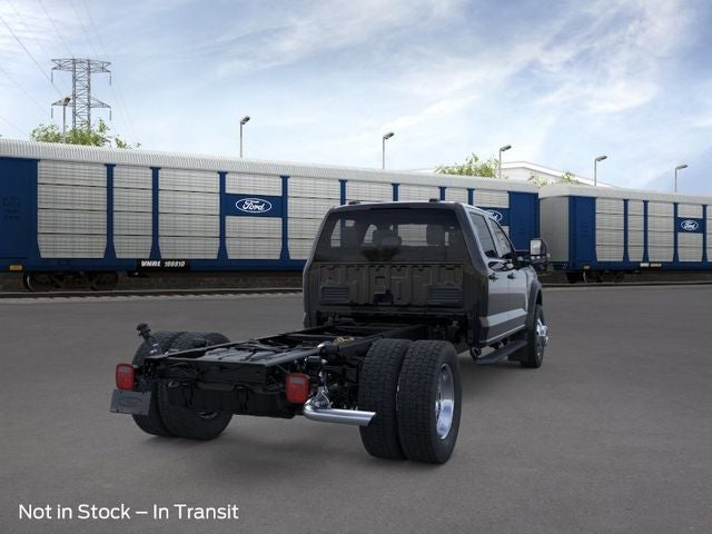 2026 Ford Super Duty F-450 DRW LARIAT 4WD Crew Cab 203 WB 84 CA