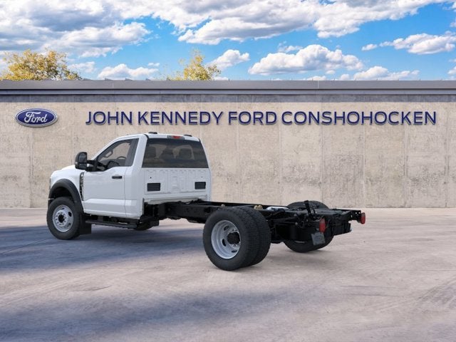 2026 Ford Super Duty F-550 DRW XL 4WD Reg Cab 169 WB 84 CA