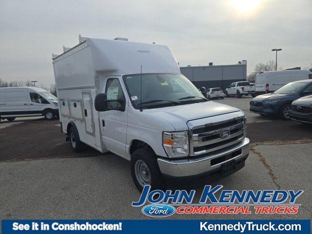 2026 Ford E-Series Cutaway E-350 SRW 138 WB