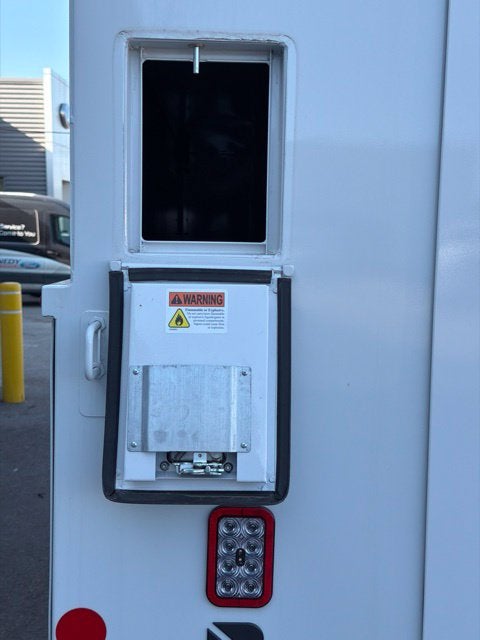 2026 Ford E-Series Cutaway E-350 DRW 138 WB