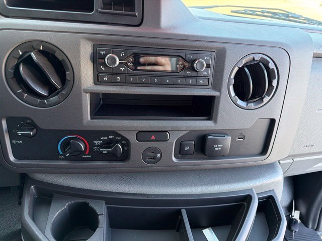 2026 Ford E-Series Cutaway E-350 DRW 138 WB