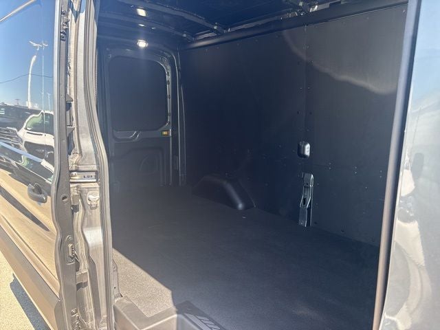 2026 Ford Transit Cargo Van T-250 148 Med Rf 9150 GVWR RWD