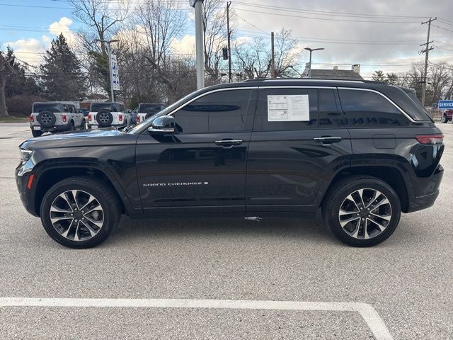 2022 Jeep Grand Cherokee Overland