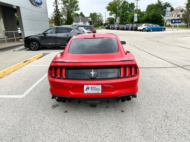 2021 Ford Mustang EcoBoost