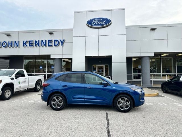 2023 Ford Escape ST-Line Select