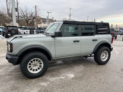 2022 Ford Bronco Base