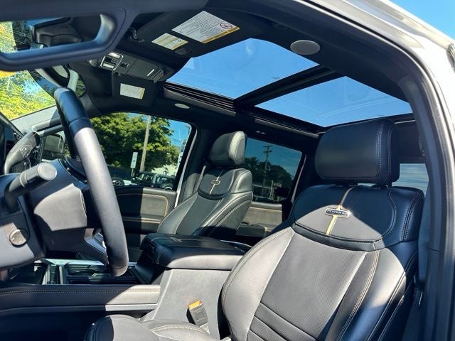 2024 Ford Super Duty F-350 SRW Platinum