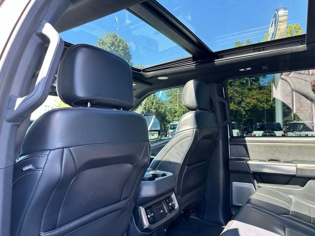2024 Ford Super Duty F-350 SRW Platinum
