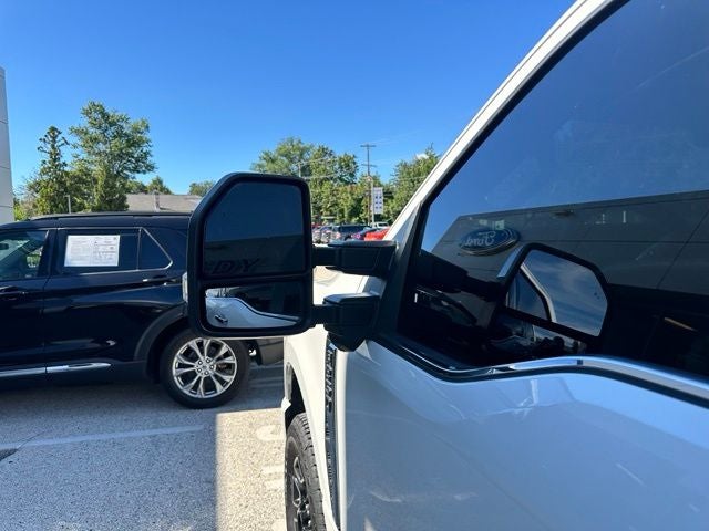 2024 Ford Super Duty F-350 SRW Platinum