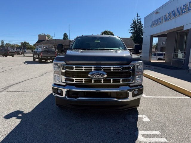 2025 Ford Super Duty F-350 DRW XLT