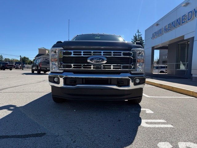 2025 Ford Super Duty F-350 DRW XLT