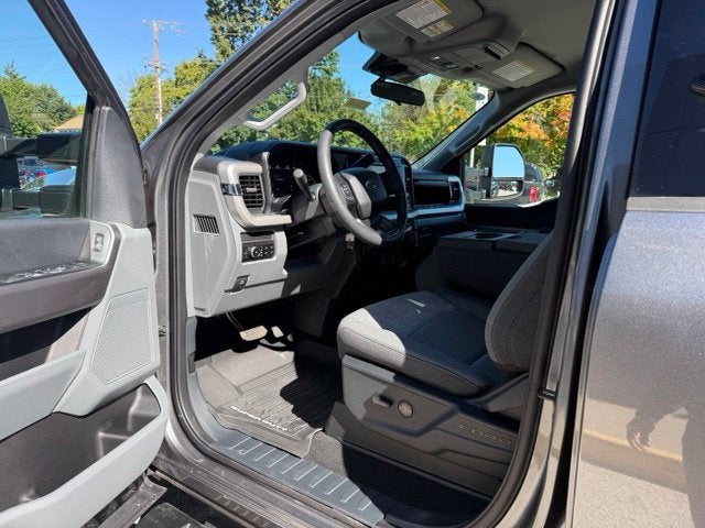 2025 Ford Super Duty F-350 DRW XLT