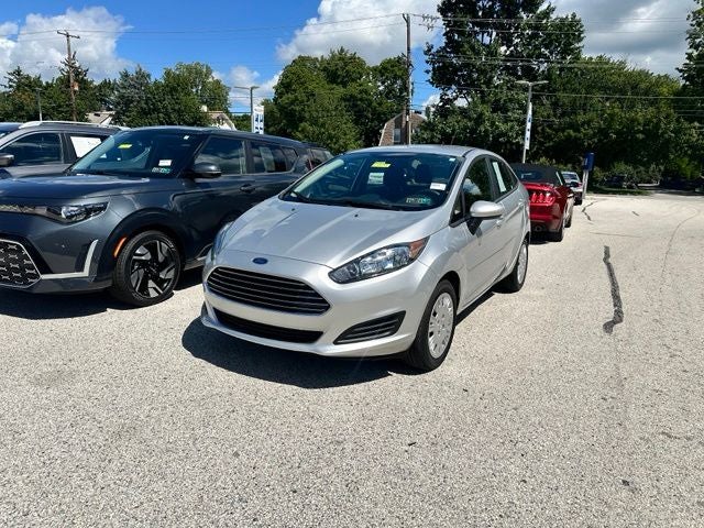 2016 Ford Fiesta S