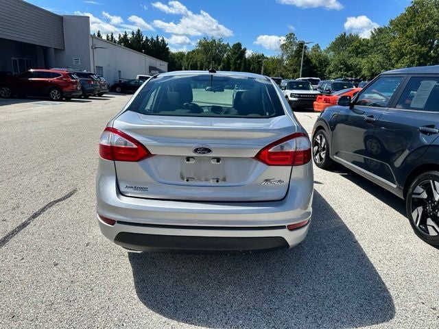 2016 Ford Fiesta S