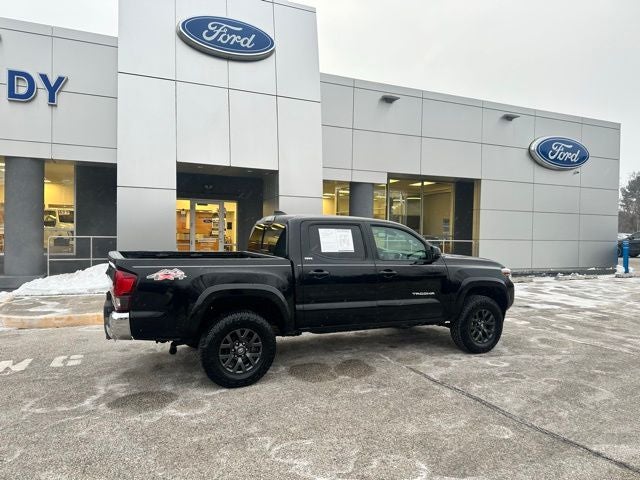 2022 Toyota Tacoma 4WD SR