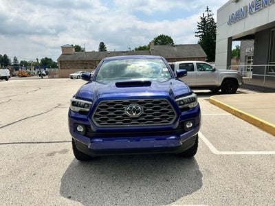 2022 Toyota Tacoma 4WD SR