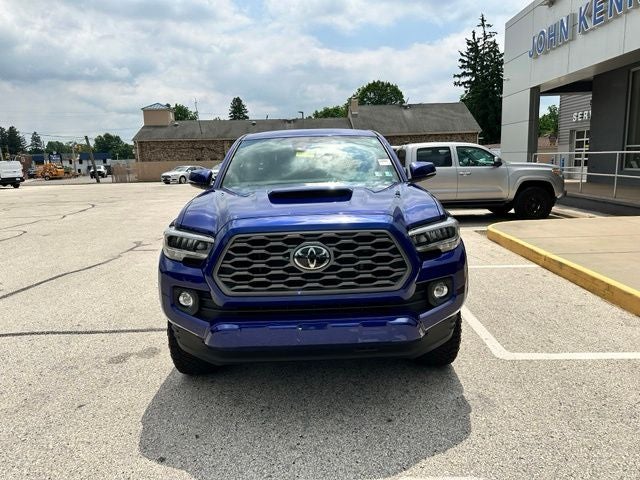 2022 Toyota Tacoma 4WD SR