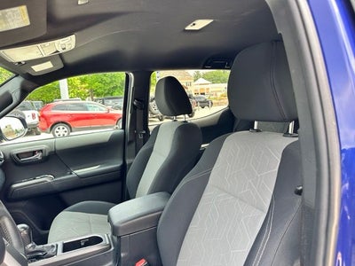 2022 Toyota Tacoma 4WD SR