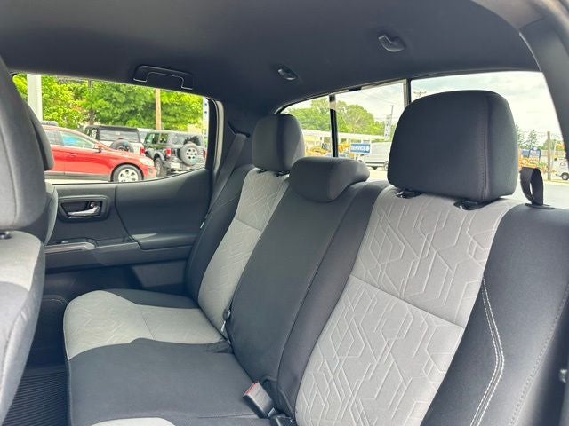 2022 Toyota Tacoma 4WD SR