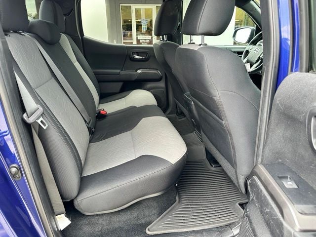 2022 Toyota Tacoma 4WD SR