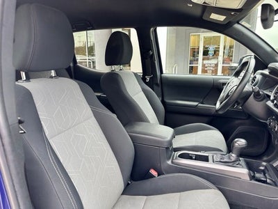 2022 Toyota Tacoma 4WD SR