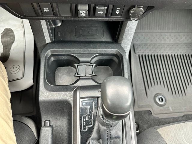 2022 Toyota Tacoma 4WD SR