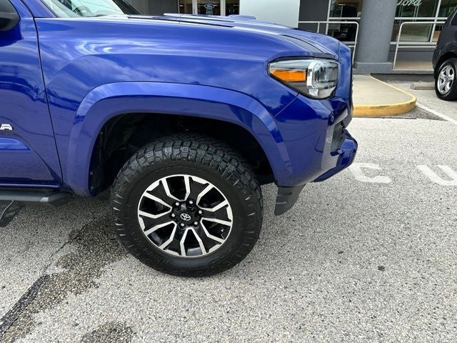 2022 Toyota Tacoma 4WD SR