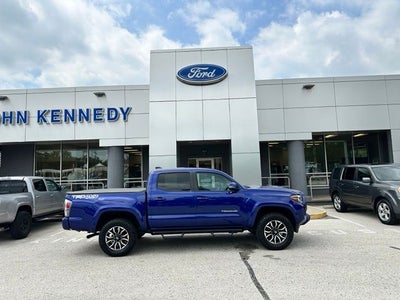 2022 Toyota Tacoma 4WD SR