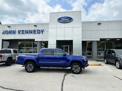 2022 Toyota Tacoma 4WD SR