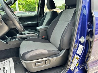 2022 Toyota Tacoma 4WD SR