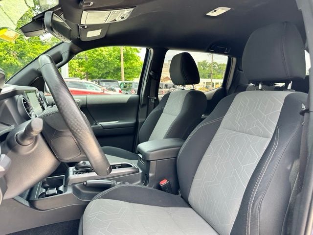 2022 Toyota Tacoma 4WD SR