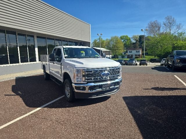 2026 Ford Super Duty F-350 SRW XL 4WD SuperCab 168 WB 60 CA