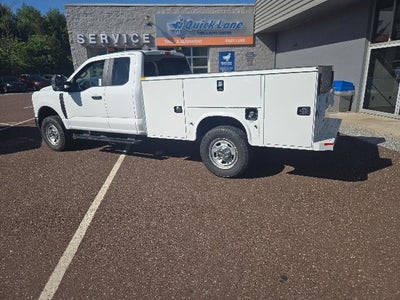 2026 Ford Super Duty F-350 SRW XL 4WD SuperCab 168 WB 60 CA