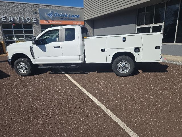 2026 Ford Super Duty F-350 SRW XL 4WD SuperCab 168 WB 60 CA