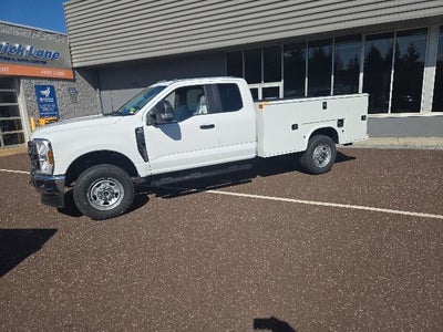 2026 Ford Super Duty F-350 SRW XL 4WD SuperCab 168 WB 60 CA