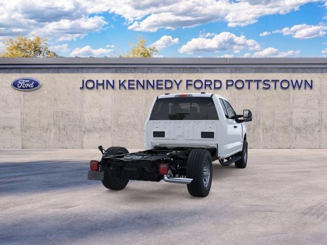 2026 Ford Super Duty F-350 SRW XL 4WD SuperCab 168 WB 60 CA