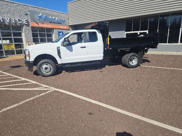 2026 Ford Super Duty F-350 DRW XL 4WD SuperCab 168 WB 60 CA
