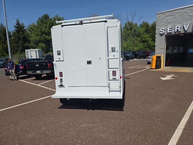 2026 Ford Transit Cutaway T-350 RWD SRW 138 WB 9500 GVWR