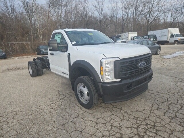 2026 Ford Super Duty F-550 DRW XL 4WD Reg Cab 169 WB 84 CA