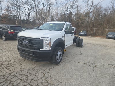 2026 Ford Super Duty F-550 DRW XL 4WD Reg Cab 169 WB 84 CA