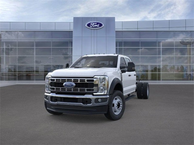 2026 Ford Super Duty F-550 DRW XL 4WD Crew Cab 203 WB 84 CA