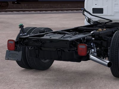 2026 Ford Super Duty F-550 DRW XL 4WD Crew Cab 203 WB 84 CA