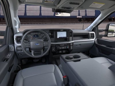 2026 Ford Super Duty F-550 DRW XL 4WD Crew Cab 203 WB 84 CA