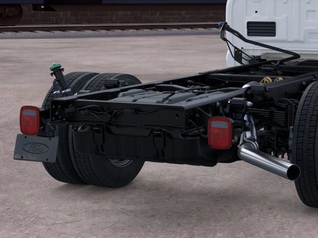 2026 Ford Super Duty F-550 DRW XL 4WD Crew Cab 203 WB 84 CA