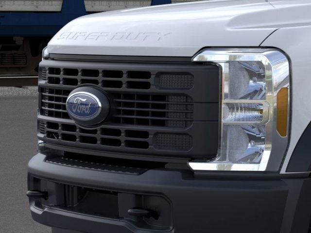 2026 Ford Super Duty F-450 DRW XL 4WD Reg Cab 169 WB 84 CA