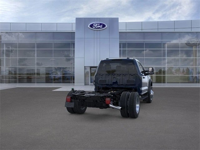 2025 Ford Super Duty F-550 DRW XLT 4WD Reg Cab 145 WB 60 CA