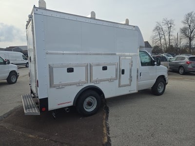 2026 Ford E-Series Cutaway E-350 SRW 138 WB