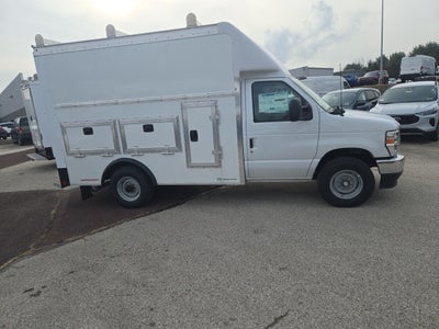 2026 Ford E-Series Cutaway E-350 SRW 138 WB