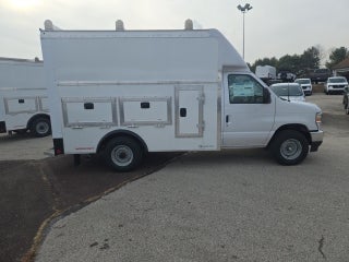 2026 Ford E-Series Cutaway E-350 SRW 138 WB
